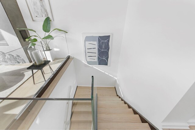 224 N 6th Street Parlour, New York City, NY 11211 - view of stairway