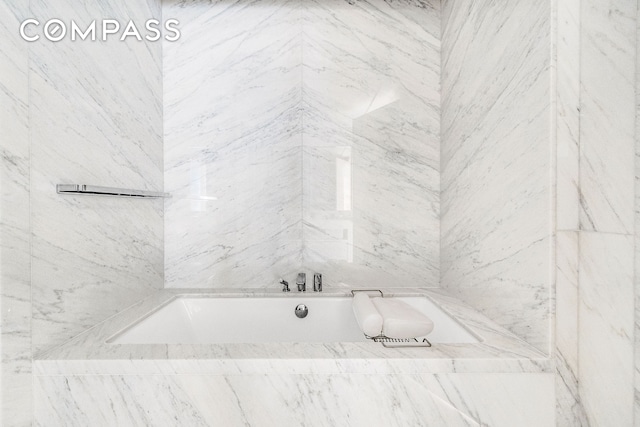 10 Riverside Blvd Unit 28C, New York City, NY 10069 - full bath with a tub
