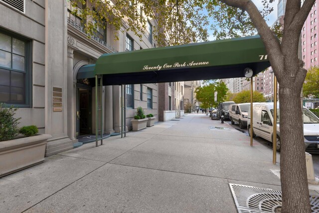 71 Park Ave Unit 3B, New York City, NY 10016 - view of patio