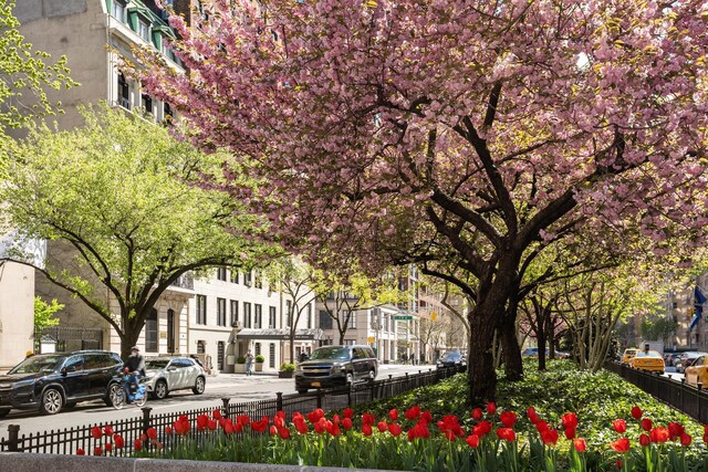 71 Park Ave Unit 3B, New York City, NY 10016 - view of community featuring fence