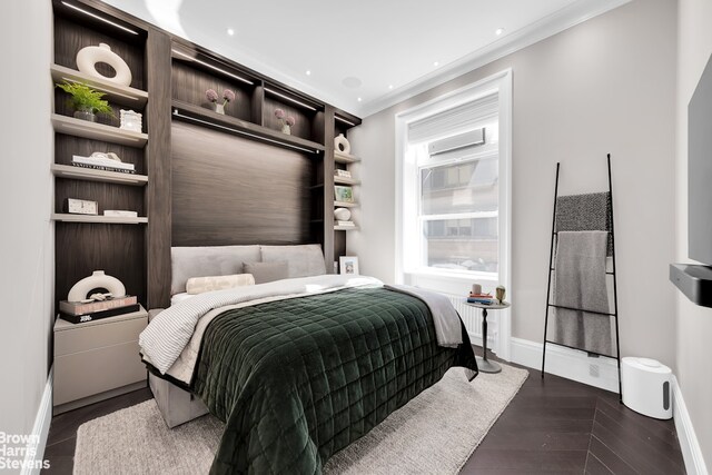 140 W 69th St Unit 812, New York City, NY 10023 - bedroom with baseboards and crown molding