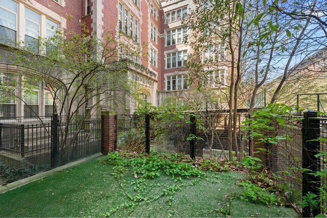 220 W 148th St Unit 1L, New York City, NY 10039 - view of yard