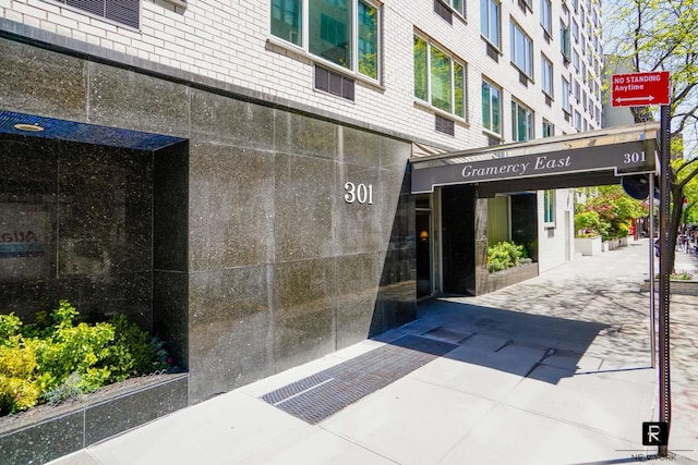 301 E 22nd St Unit 9-G, New York City, NY 10010 - view of property entrance