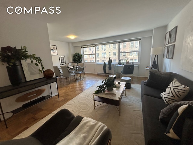 400 E 54th St Unit 15E, New York City, NY 10022 - view of living area