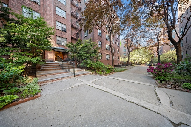 34-41 78th St Unit 5-E, New York City, NY 11372 - view of community