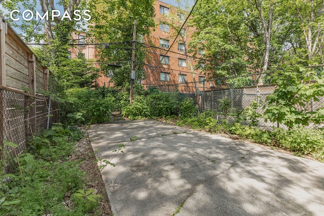 799 Willoughby Ave, New York City, NY 11206 - view of patio