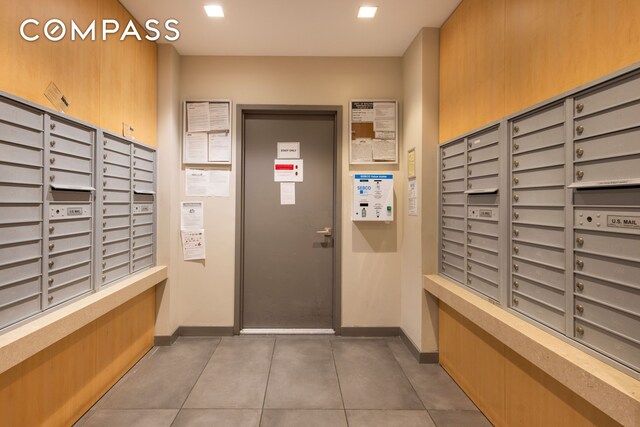 1330 5th Ave Unit 6C, New York City, NY 10026 - view of property's community featuring mail area