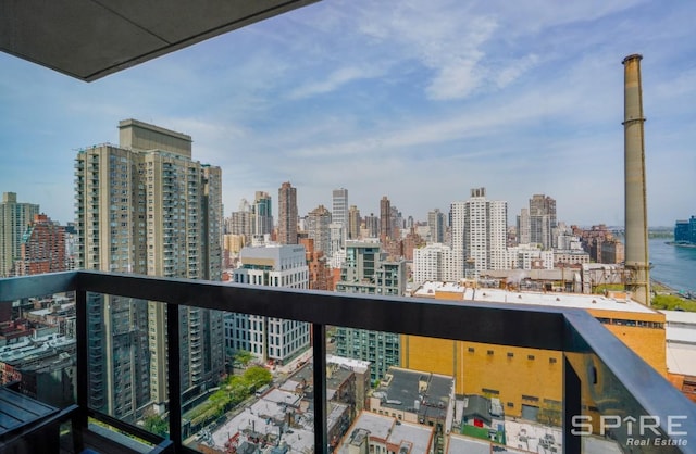 515 E 72nd St Unit 24A, New York City, NY 10021 - balcony featuring a view of skyline