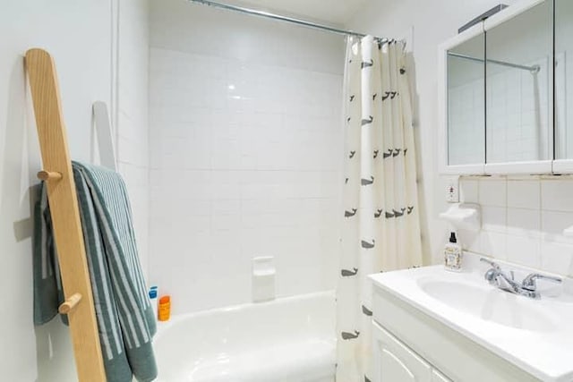 186 E 2nd St Unit 2, New York City, NY 10009 - full bath featuring vanity and shower / bath combo with shower curtain
