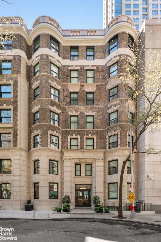 350 W 71st St Unit 2F, New York City, NY 10023 - view of building exterior