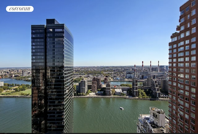 water view featuring a city view