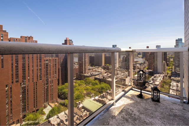 200 E 89th St Unit 27D, New York City, NY 10128 - balcony featuring a city view