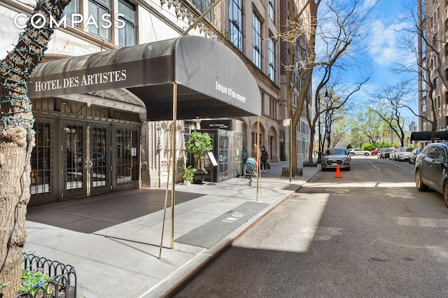 1 W 67th St Unit 2M, New York City, NY 10023 - view of property entrance