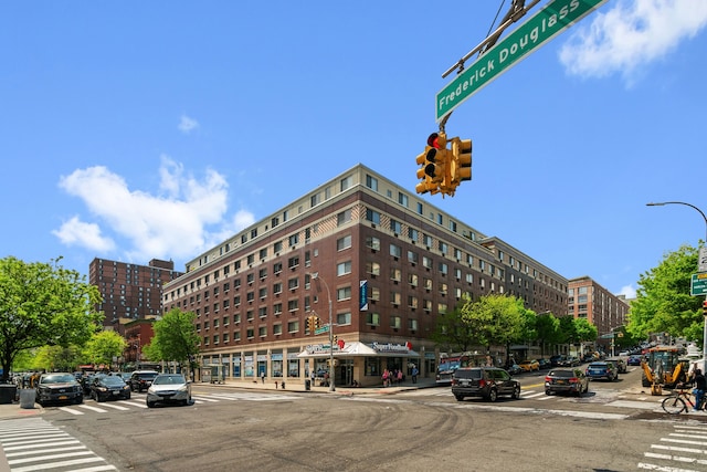 300 W 145th St Unit 1-N, New York City, NY 10039 - view of building exterior