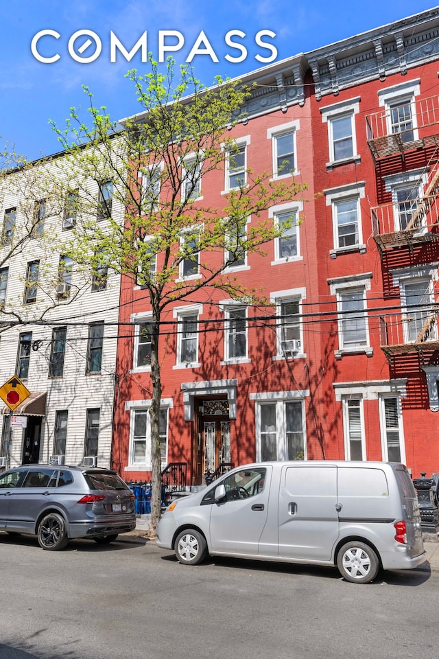 139 N 8th St, New York City, NY 11249 - view of apartment building / complex
