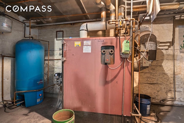 139 N 8th St, New York City, NY 11249 - view of utility room