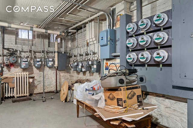 139 N 8th St, New York City, NY 11249 - utilities featuring electric meter