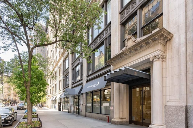 21 E 22nd St Unit 2F, New York City, NY 10010 - view of building exterior