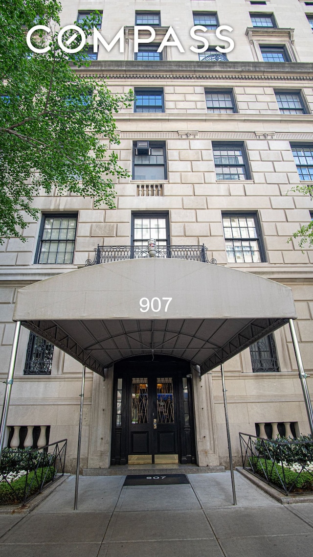 907 5th Ave Unit 4F, New York City, NY 10021 - view of property