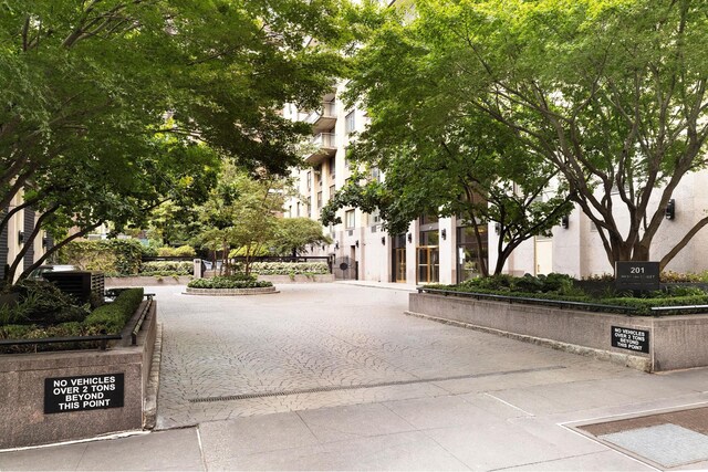201 W 70th St Unit 26G, New York City, NY 10023 - view of community