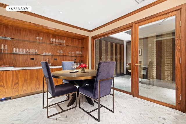 100 Barclay St Unit 20B, New York City, NY 10007 - dining room with ornamental molding