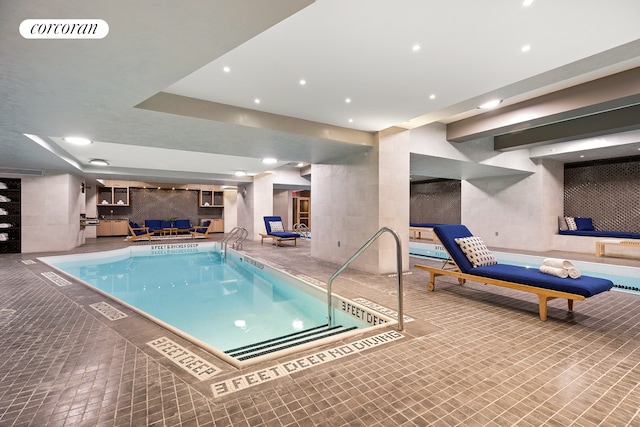 100 Barclay St Unit 20B, New York City, NY 10007 - view of indoor community pool