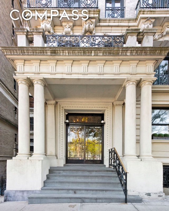 67 Riverside Dr Unit 1A, New York City, NY 10024 - view of exterior entry