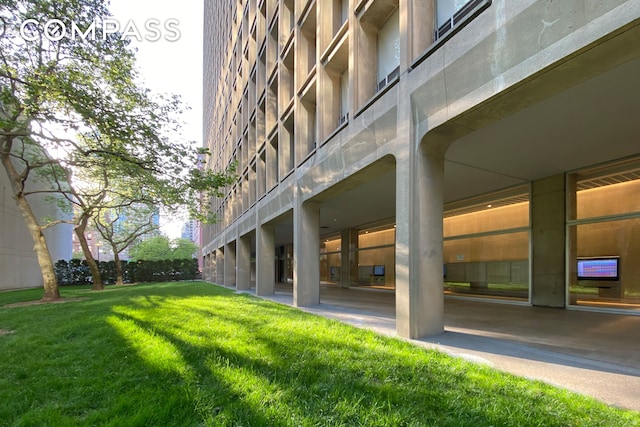 view of building exterior