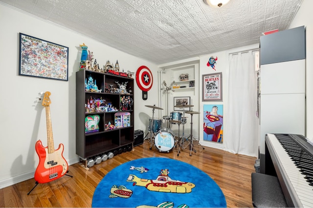 275 Degraw St Unit A, New York City, NY 11231 - recreation room with wood finished floors and an ornate ceiling