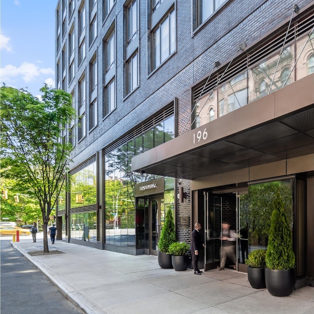 196 Orchard St Unit 7J, New York City, NY 10002 - view of building exterior