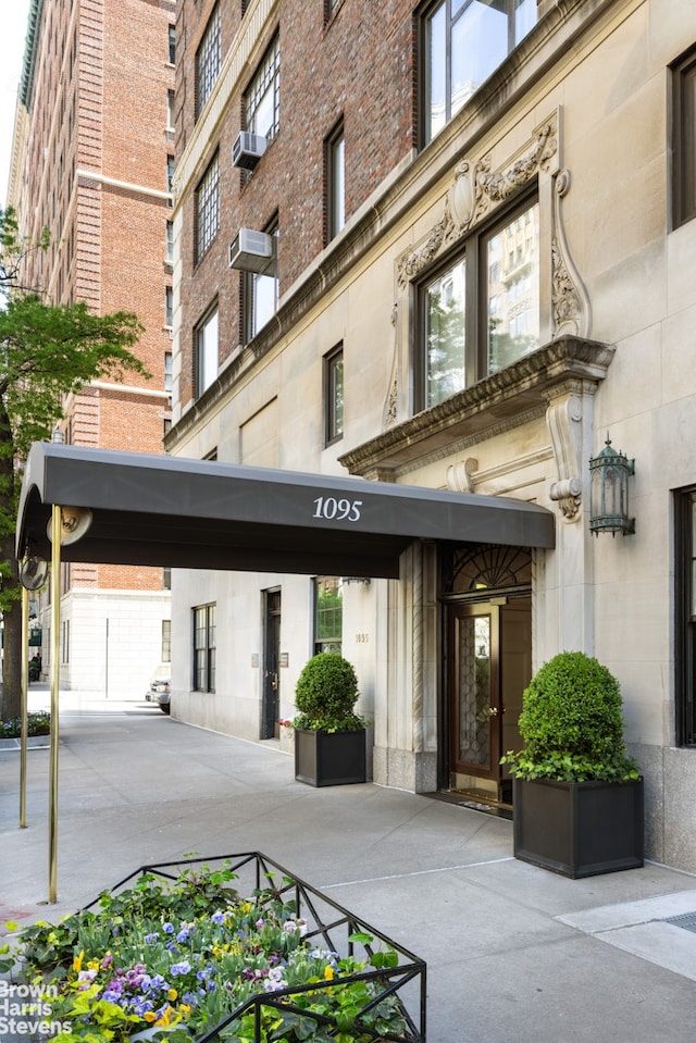 1095 Park Ave Unit 6D, New York City, NY 10128 - view of property with cooling unit