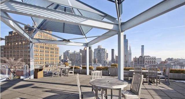 view of patio / terrace with a skyline view