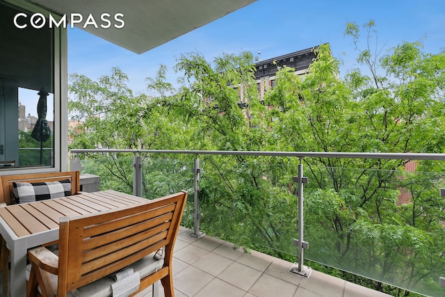 425 E 13th St Unit 5G, New York City, NY 10009 - balcony featuring outdoor dining space