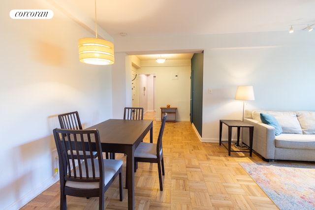 11 Riverside Dr Unit 4Kw, New York City, NY 10023 - dining area featuring baseboards