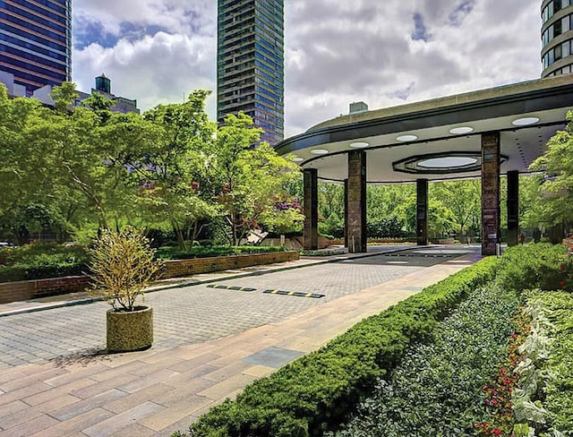330 E 38th St Unit 38K, New York City, NY 10016 - view of community