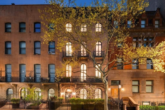 243 E 17th St, New York City, NY 10003 - view of apartment building / complex
