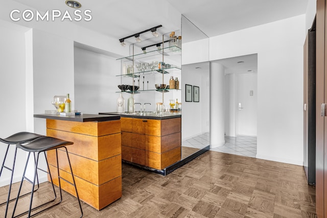 345 E 52nd St Unit 10Cd, New York City, NY 10022 - indoor wet bar with rail lighting