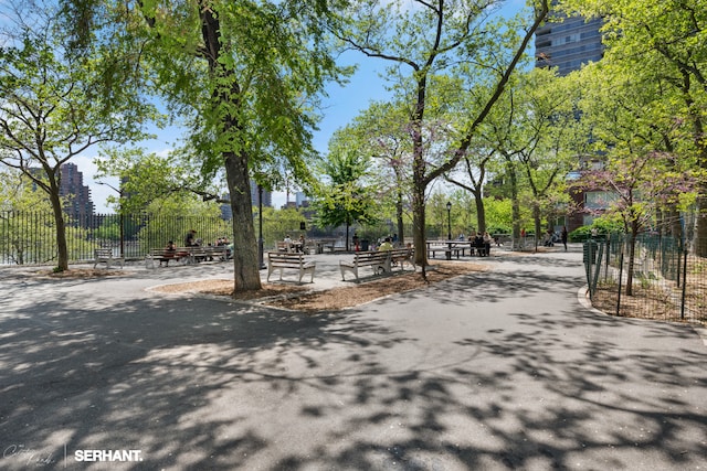 430 E 77th St Unit 4B, New York City, NY 10075 - view of surrounding community