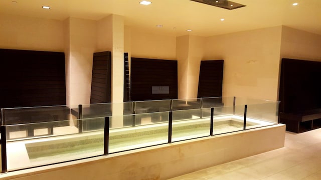 building lobby featuring recessed lighting