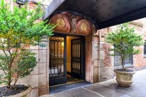 220 E 73rd St Unit 1-A, New York City, NY 10021 - view of doorway to property