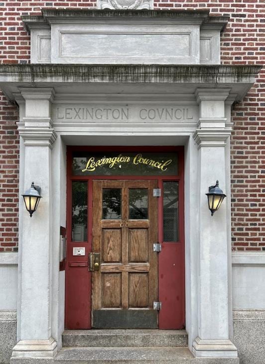 88 Meserole Ave Unit 1B, New York City, NY 11222 - entrance to property featuring brick siding