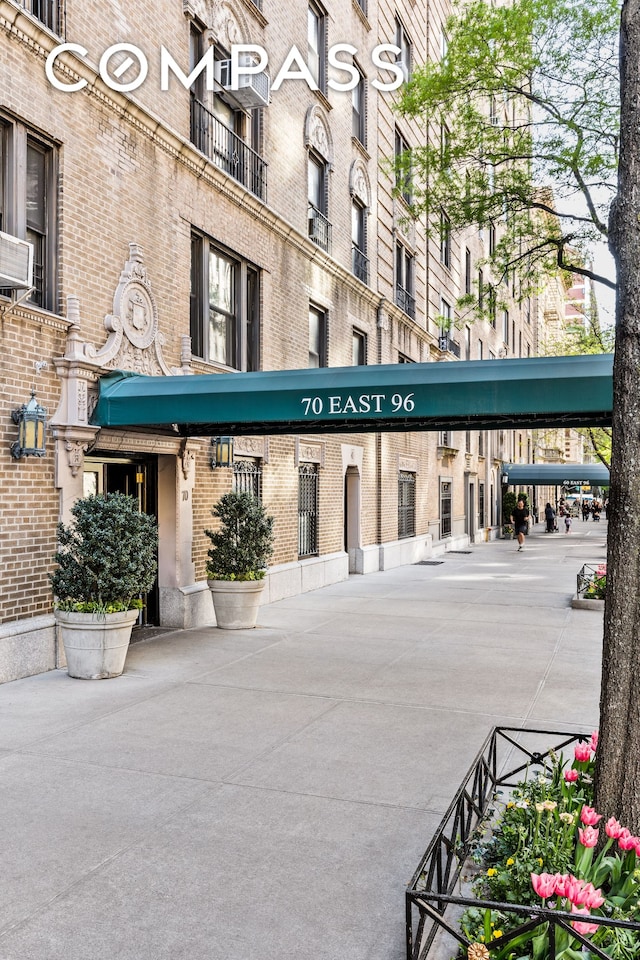 70 E 96th St Unit 2D, New York City, NY 10128 - view of building exterior