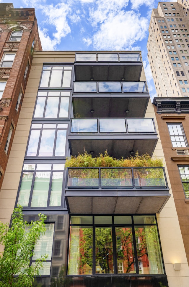 318 E 81st St Unit 1, New York City, NY 10028 - view of property
