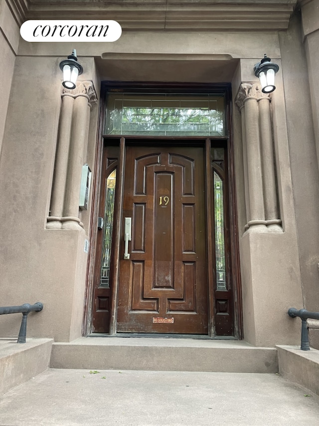 view of entrance to property