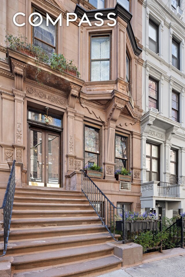138 W 73rd St, New York City, NY 10023 - view of exterior entry with french doors