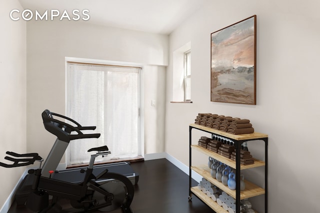 138 W 73rd St, New York City, NY 10023 - workout room featuring baseboards