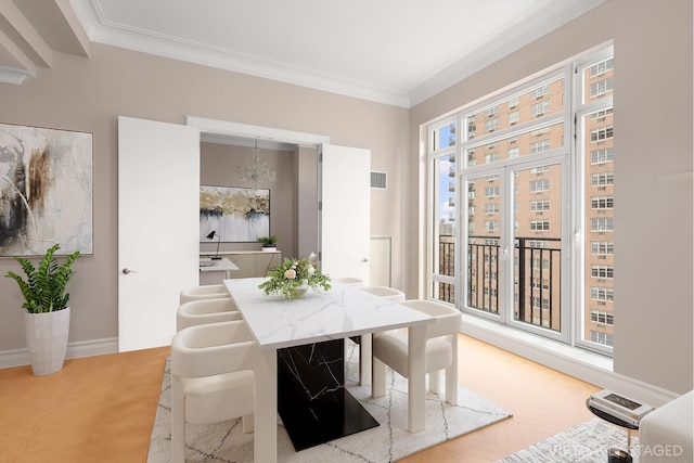 205 E 85th St Unit Ph2B, New York City, NY 10028 - dining space with crown molding
