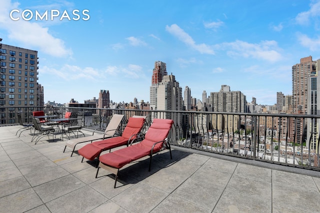 343 E 74th St Unit 15D, New York City, NY 10021 - view of patio / terrace featuring a skyline view