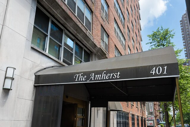 401 E 74th St Unit 2P, New York City, NY 10021 - view of property