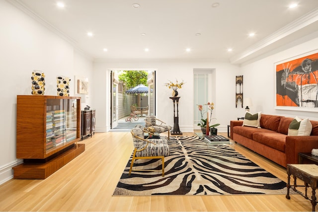 116 E 65th St, New York City, NY 10065 - living area featuring wood finished floors, crown molding, baseboards, and recessed lighting